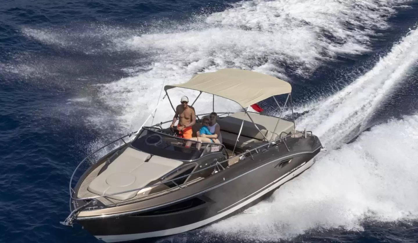 Rent Cranchi Endurance 30 in Monaco-Ville – Luxury Italian Motorboat with Captain