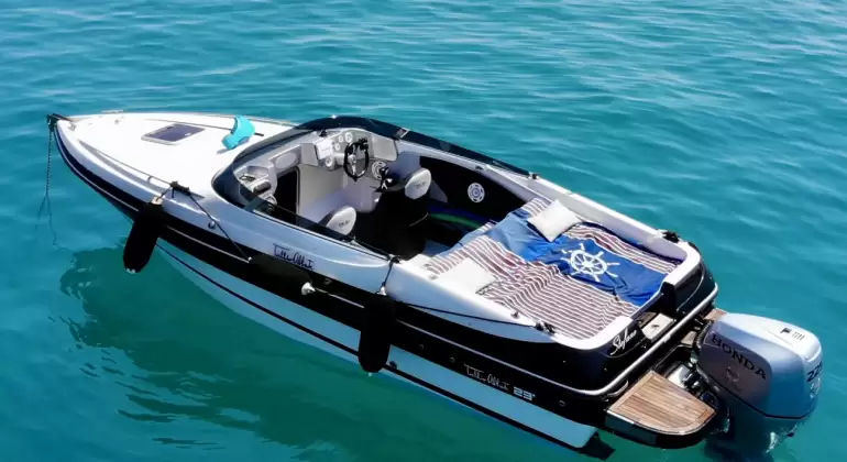 Tullio-Abbate Mito 23 Boat Rental in Monaco with Skipper – Best Price Guaranteed