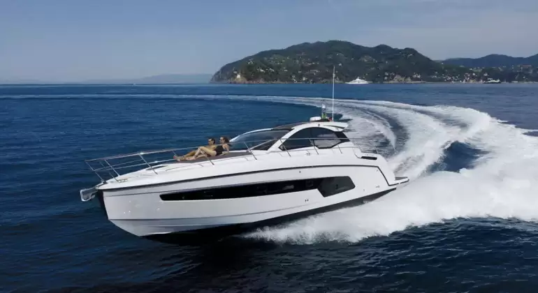 Azimut 45 Yacht Rental Monaco – Discovery Bay Motorboat with Captain