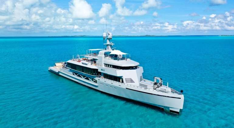 Motor Yacht BOLD for Charter | 85m Silver Yachts Superyacht