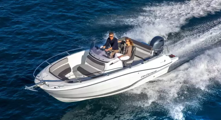 Rent Jeanneau Cap Camarat 6.5 CC Serie 3 in Monaco – Motorboat Rental with or without Captain