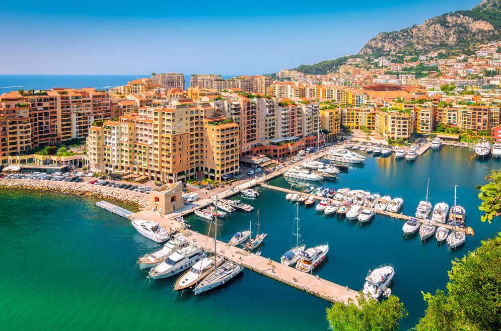 When is the best time to rent a yacht in Monaco?