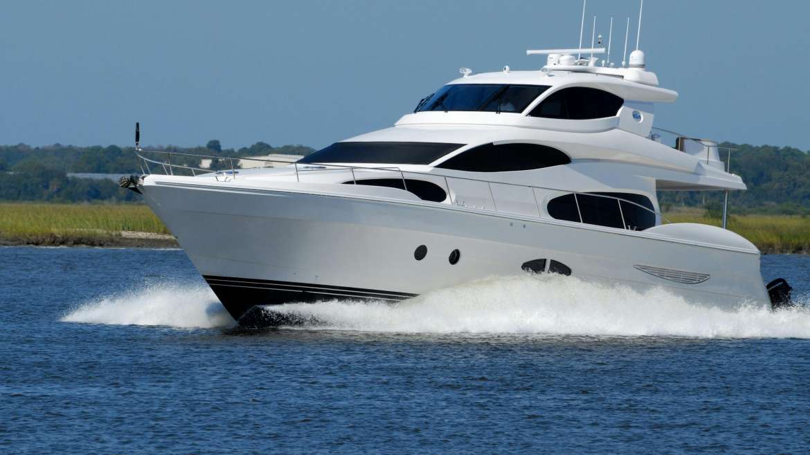 Mega Yachts vs Superyachts: What’s the Difference?