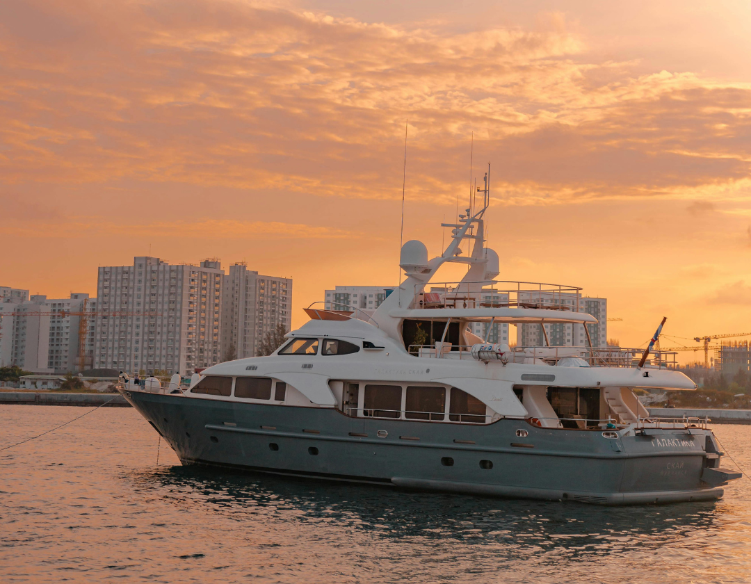 The Luxury of a Private Yacht Charter in Monaco: What Sets It Apart