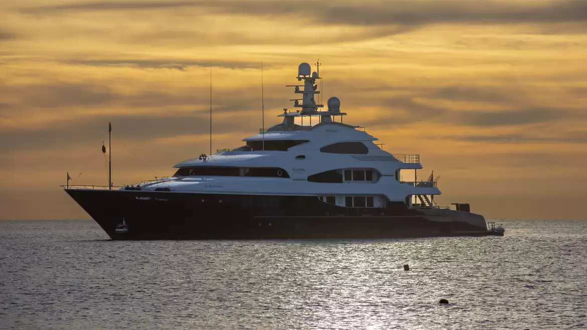 How to Choose a Superyacht Charter in Monaco