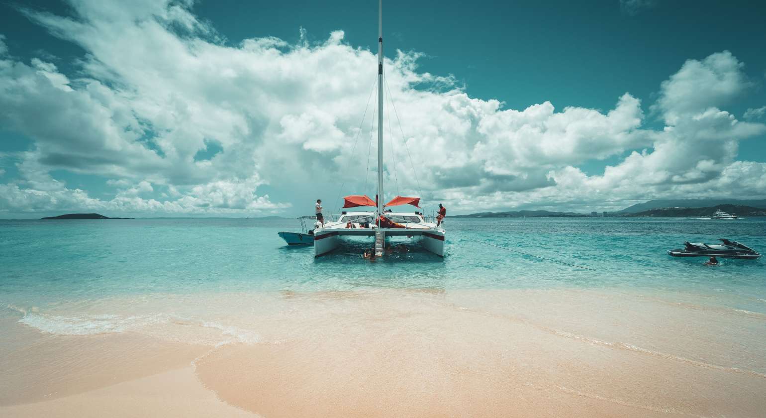 7 Reasons to Book a Catamaran Rental in Monaco